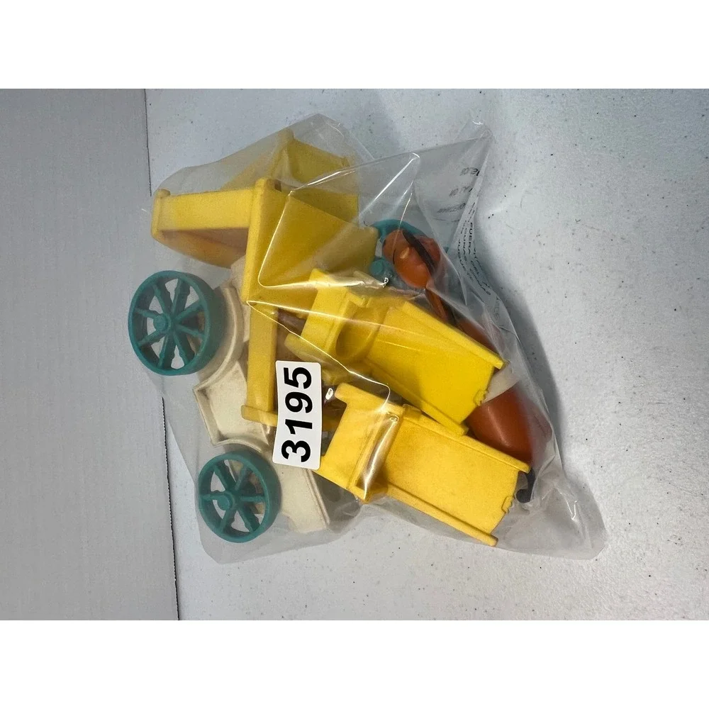 Vtg 1974 Fisher Price Little People Castle Queen Wood Body Carriage Horse Lot